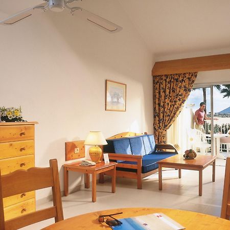 Hotel Riu Oliva Beach Resort Corralejo Exteriör bild