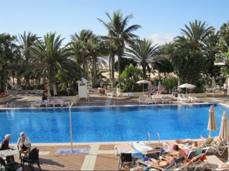 Hotel Riu Oliva Beach Resort Corralejo Exteriör bild